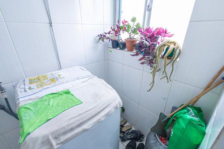 Apartamento à venda com 60m², 2 quartos e 1 vagaarea de serviço