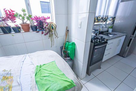 Apartamento à venda com 60m², 2 quartos e 1 vagaarea de serviço