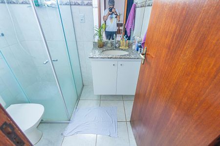 Apartamento à venda com 60m², 2 quartos e 1 vagabanheiro