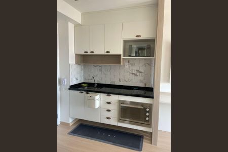 Cozinha de apartamento à venda com 1 quarto, 33m² em Santo Amaro, São Paulo