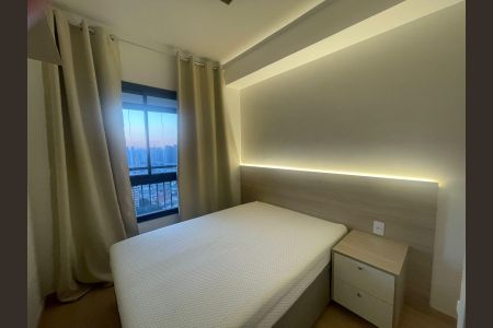 Quarto de apartamento à venda com 1 quarto, 33m² em Santo Amaro, São Paulo