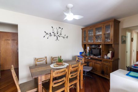 Apartamento à venda com 77m², 3 quartos e 2 vagasSala