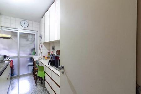 Apartamento à venda com 77m², 3 quartos e 2 vagasCozinha