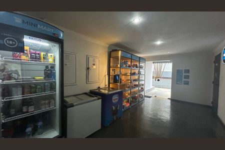 Apartamento à venda com 77m², 3 quartos e 2 vagasMini Mercado