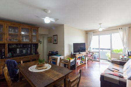 Sala de apartamento à venda com 3 quartos, 77m² em Vila Sofia, São Paulo