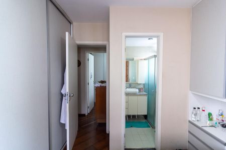 Apartamento à venda com 77m², 3 quartos e 2 vagasQuarto 1 - Suíte