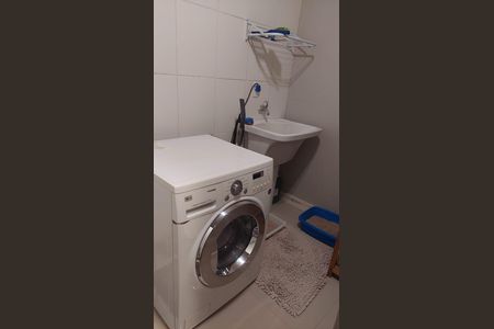 Área de serviço de casa à venda com 1 quarto, 50m² em São José, Canoas