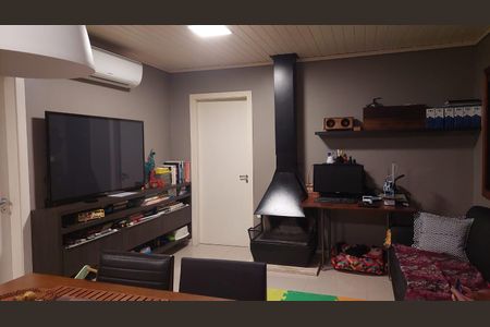 Sala de casa à venda com 1 quarto, 50m² em São José, Canoas