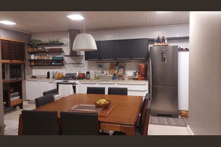 Cozinha de casa à venda com 1 quarto, 50m² em São José, Canoas
