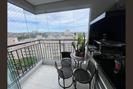 Apartamento à venda com 70m², 2 quartos e 1 vaga Apartamento à venda com 70m², 2 quartos e 1 vagaVaranda