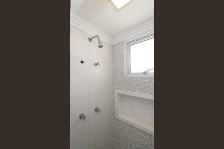 Apartamento à venda com 388m², 4 quartos e 4 vagas Apartamento à venda com 388m², 4 quartos e 4 vagasBanheiro da Suíte 2