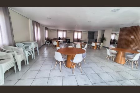 Apartamento à venda com 55m², 2 quartos e sem vagaÁrea comum Salão de festas 