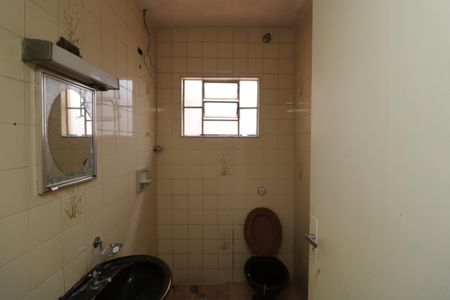 Banheiro de casa para alugar com 2 quartos, 50m² em Parque Sao Rafael, São Paulo