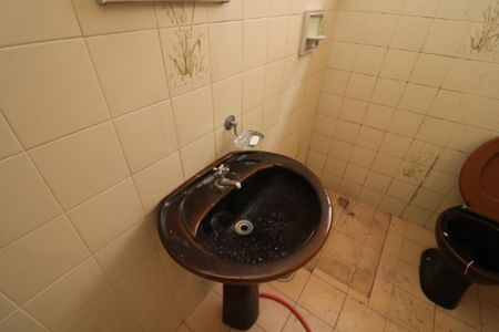 Banheiro de casa para alugar com 2 quartos, 50m² em Parque Sao Rafael, São Paulo