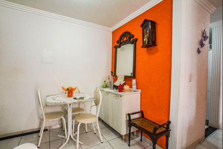 Sala de apartamento à venda com 2 quartos, 44m² em Vila Aquilino, Santo André