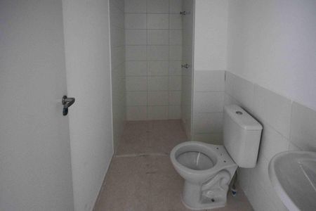 Apartamento para alugar com 38m², 2 quartos e sem vaga Apartamento para alugar com 38m², 2 quartos e sem vagaBanheiro