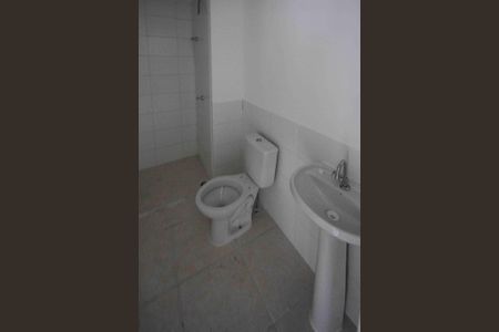 Apartamento para alugar com 38m², 2 quartos e sem vaga Apartamento para alugar com 38m², 2 quartos e sem vagaBanheiro