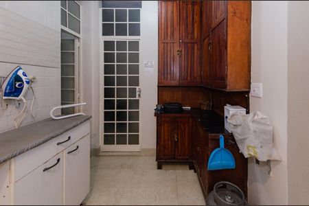Casa à venda com 284m², 4 quartos e 4 vagasÁrea de serviço