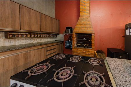 Casa à venda com 284m², 4 quartos e 4 vagasÁrea gourmet