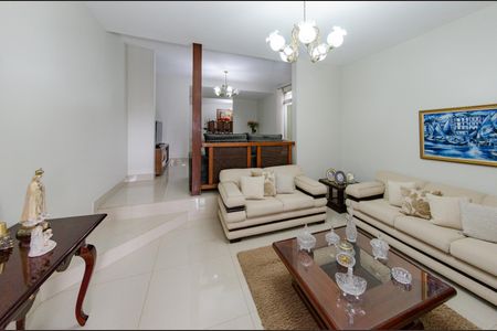 Sala de casa à venda com 4 quartos, 284m² em São Bento, Belo Horizonte