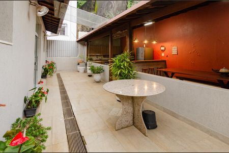 Casa à venda com 284m², 4 quartos e 4 vagasÁrea externa