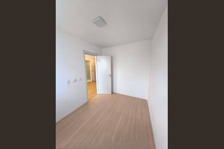 Quarto de apartamento para alugar com 2 quartos, 50m² em Irajá, Rio de Janeiro