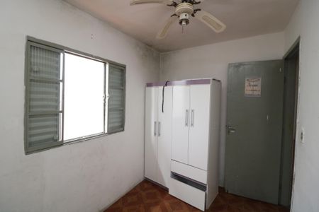 Quarto de casa para alugar com 2 quartos, 60m² em Parque Sao Rafael, São Paulo