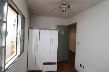 Quarto de casa para alugar com 2 quartos, 60m² em Parque Sao Rafael, São Paulo