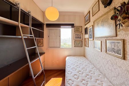 Apartamento à venda com 102m², 3 quartos e 2 vagasQuarto 2