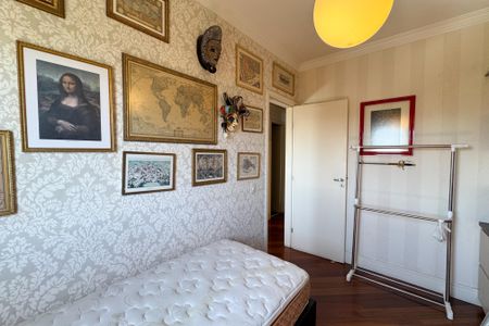 Apartamento à venda com 102m², 3 quartos e 2 vagasQuarto 2