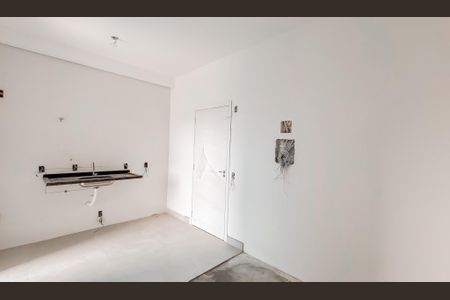 Sala  de apartamento à venda com 2 quartos, 40m² em Vila Carmosina, São Paulo