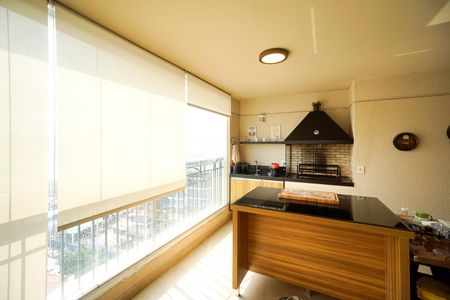 Apartamento à venda com 172m², 3 quartos e 3 vagasVaranda