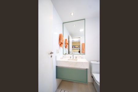 Apartamento à venda com 172m², 3 quartos e 3 vagasBanheiro da suíte 02