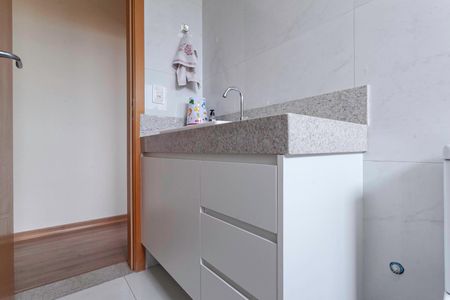 Casa à venda com 256m², 3 quartos e 4 vagasBanheiro social 1