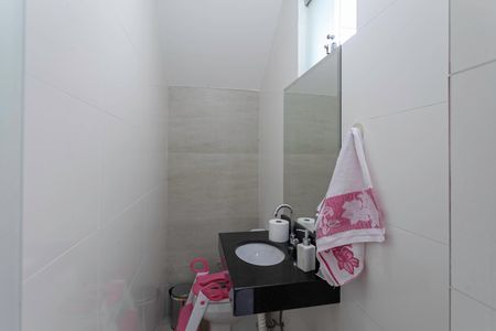 Casa à venda com 256m², 3 quartos e 4 vagasLavabo