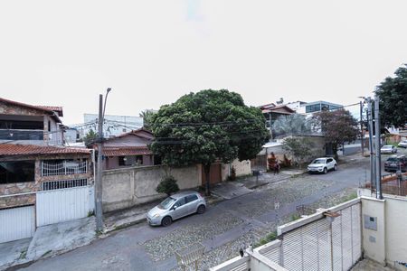 Vista da varanda da suíte  de casa à venda com 3 quartos, 256m² em  Xangrilá, Contagem