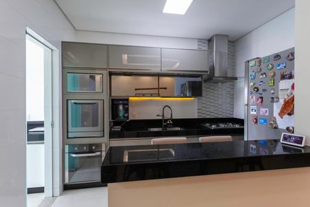 Casa à venda com 256m², 3 quartos e 4 vagasCozinha