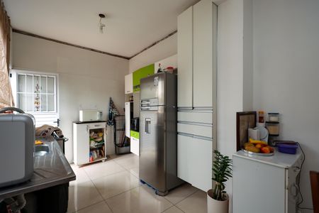 Casa à venda com 180m², 3 quartos e 2 vagas Casa à venda com 180m², 3 quartos e 2 vagasCozinha