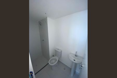 Banheiro de apartamento para alugar com 1 quarto, 27m² em Vila Ida, São Paulo