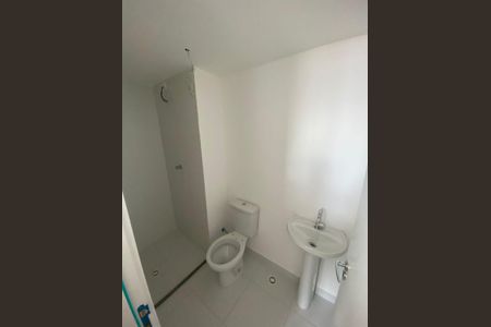 Banheiro de apartamento para alugar com 1 quarto, 27m² em Vila Ida, São Paulo