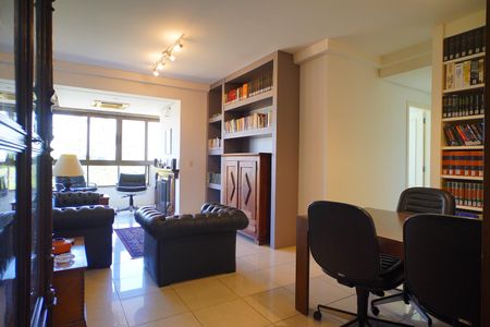 Sala  de apartamento à venda com 2 quartos, 80m² em Moinhos de Vento, Porto Alegre