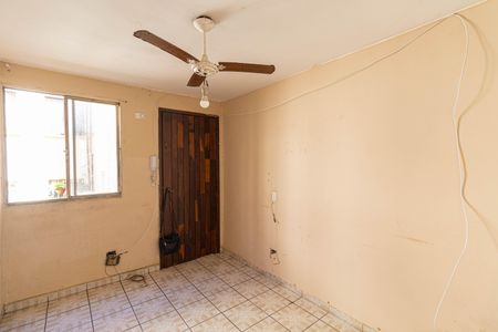 Sala de apartamento para alugar com 2 quartos, 48m² em Conjunto Habitacional Inácio Monteiro, São Paulo
