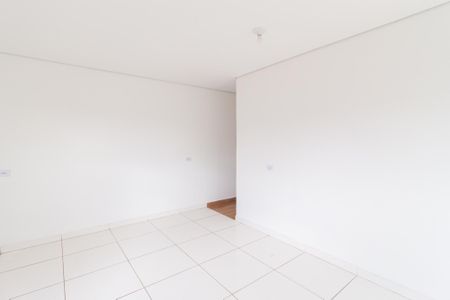 Casa para alugar com 80m², 2 quartos e sem vaga Casa para alugar com 80m², 2 quartos e sem vagaCozinha e área de serviço