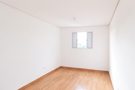 Quarto  de casa para alugar com 1 quarto, 45m² em Jardim Lice, Carapicuíba
