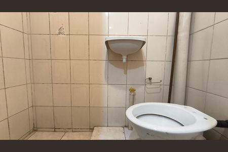 Banheiro de kitnet/studio para alugar com 1 quarto, 25m² em Ipiranga, São Paulo