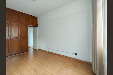 Apartamento à venda com 103m², 3 quartos e 1 vagaQuarto 2