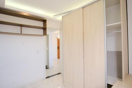 Apartamento à venda com 95m², 3 quartos e 1 vagaQuarto 2