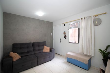 Sala de apartamento para alugar com 2 quartos, 46m² em Gopouva, Guarulhos
