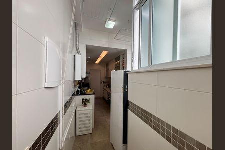 Apartamento à venda com 120m², 3 quartos e 1 vagaÁrea de serviço