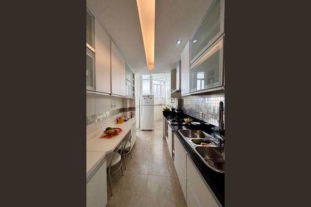 Apartamento à venda com 120m², 3 quartos e 1 vagaCozinha